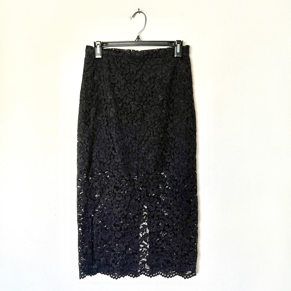 Shyer lace skirt